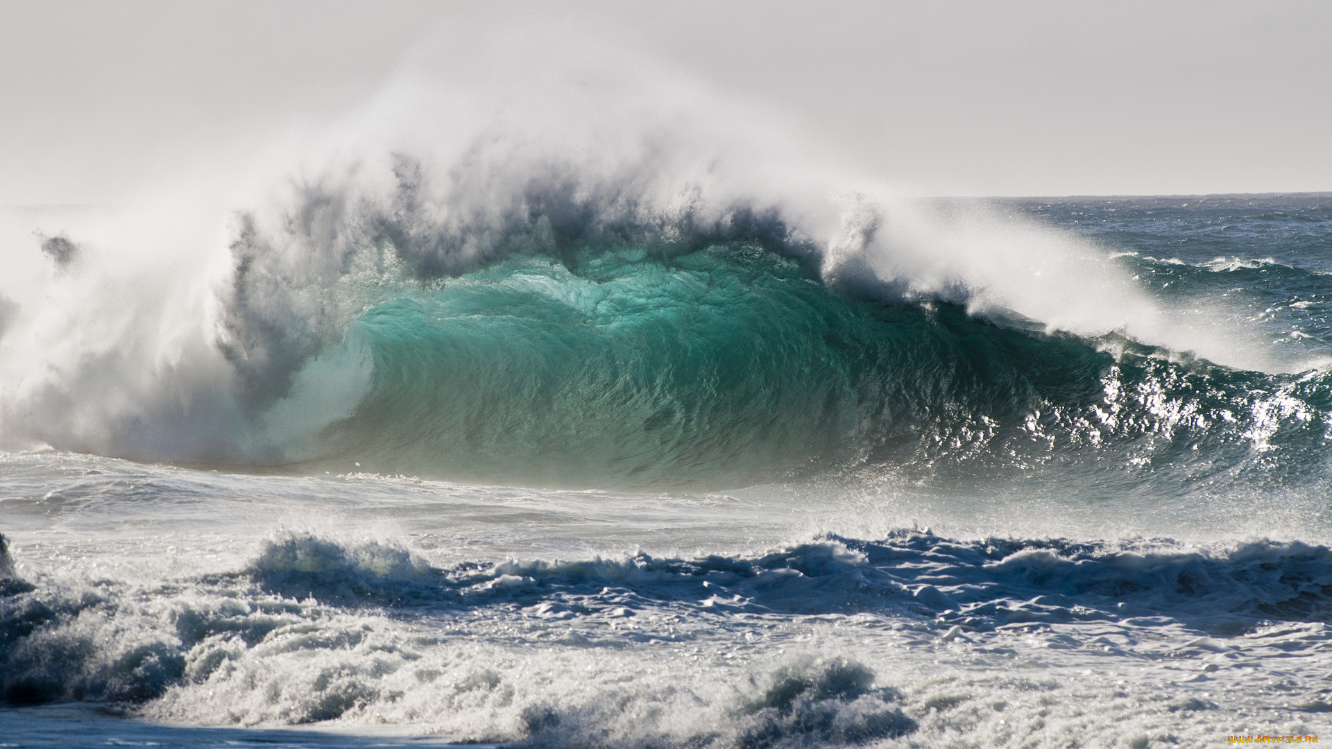 Разъяренные волны. Море океан волны шторм ЦУНАМИ. ЦУНАМИ В тихом океане. Океан ЦУНАМИ шторм. Тихий океан волны ЦУНАМИ.